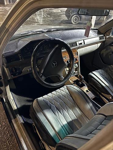 Mercedes-Benz: Mercedes-Benz W124: 1994 г., 2.2 л, Механика, Бензин, Седан — 6