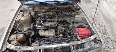 авто автомат: Mazda 626: 1988 г., 2 л, Механика, Бензин, Седан