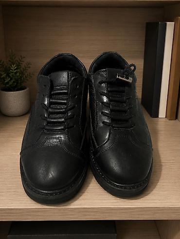 дордой чемоданы: 👟 Кожаные кеды/туфли — размер 30 Продам детскую обувь, размер 30 — 1