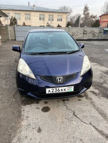 Honda: Honda Fit: 2009 г., 1.3 л, Вариатор, Бензин, Хэтчбэк