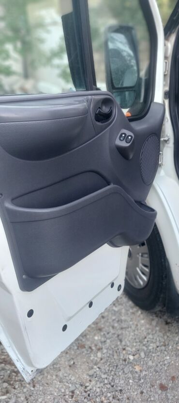 Ford: Ford Transit: 2.4 l | 2005 il 605000 km Van/Minivan — 11