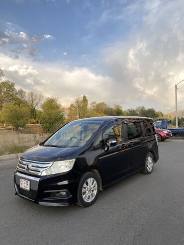 машина алу: Honda Stepwgn: 2011 г., 2 л, Автоматтык, Бензин, Вэн/Минивэн
