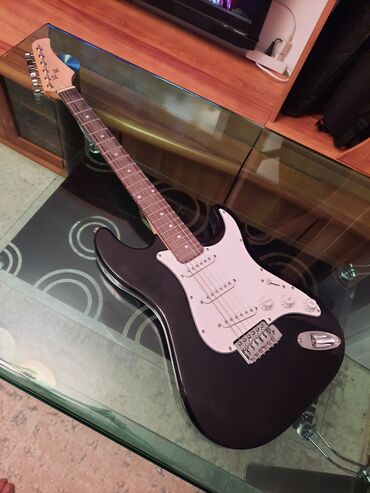 чехол гитара: Срочно!!! Без торга! Цена на пару дней! Stratocaster SSS. Все