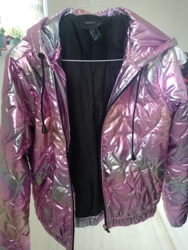 куртка осень: Продается куртка фирменный осень весна 
всего за 1200сом