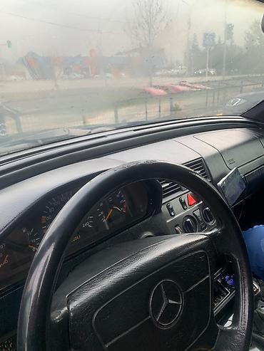 Mercedes-Benz: Mercedes-Benz E-Class: 1997 г., 1.8 л, Механика, Газ — 3