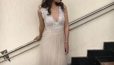 коктейльное платье с длинным рукавом: Сдаю в аренду или продаю вечернее платье ткоктелнон платье