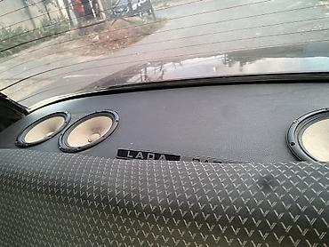 VAZ (LADA): VAZ 2107, qara rəng, sedan kuzov. Texniki xüsusiyyətlər: - Benzin — 10