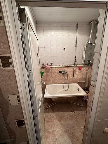 Mənzillər: Bakı, Bakıxanov qəs., 3 otaqlı, Köhnə tikili, m. Neftçilər, 70 kv. m — 5