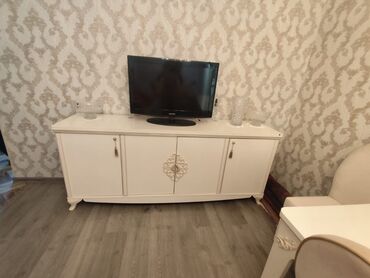 stol balaca: Qonaq otağı üçün, Dördbucaq masa, 6 stul