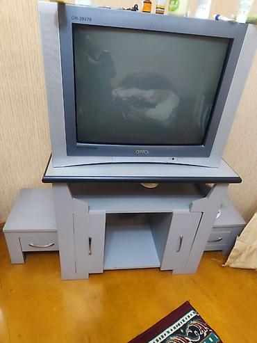TV altlığı: Orvica OR-29V70 kineskop (CRT) televizor və TV stendi dəsti — 1