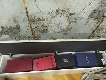 et mehsullari: Yumşaq oturacaqlı, sandıqlı uzun skamya. Açıq krem/bej tonlarında — 2