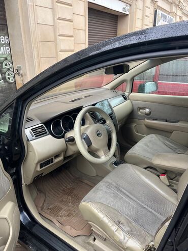 Nissan: Nissan Tiida: 1.8 l | 2007 il Sedan — 5