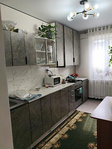 Продажа коттеджей и домов: 4 комнаты, 155 м², 4 соток, Бишкек, Собственник — 16