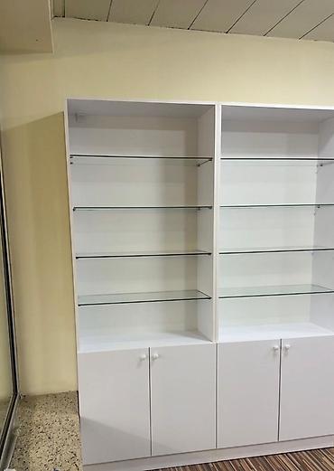Rəf vitrinləri: Mağaza üçün vitrin və rəf sistemi - Ağ rəngdə modul vitrin və — 2