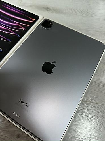 Планшеты: IPad Pro 11" (3-е/4-е поколение по дизайну), цвет Space Gray - Экран — 1