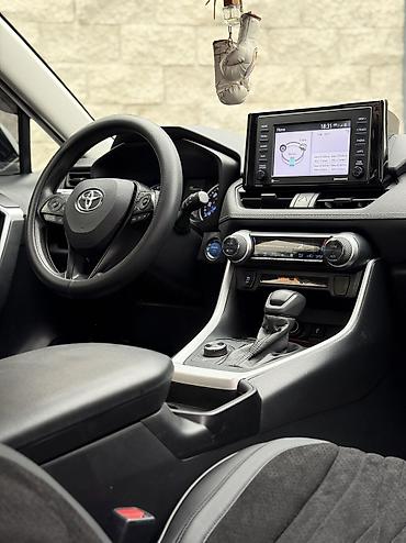 Toyota: Toyota RAV4: 2021 г., 2.5 л, Автомат, Гибрид, Кроссовер — 11