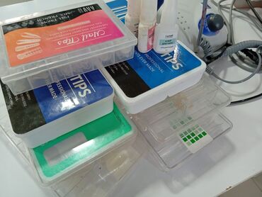 Manikür, pedikür aparatları: Manikür və pedikür üçün peşəkar avadanlıq seti Dəst tərkibi:Reyal — 10