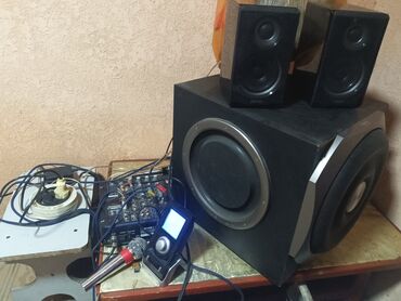 акустические системы harman kardon колонка сумка: Музыкальный центр в отличном состоянии микшер микрофоны полный комплек