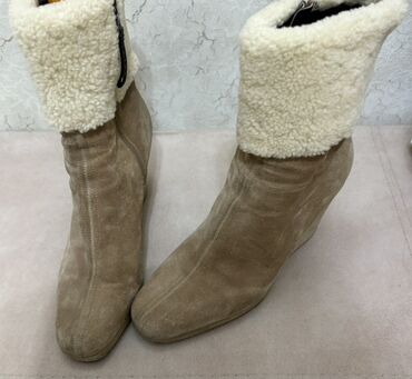 Çəkmələr: Qısaboğaz, Ölçü: 37, rəng - Bej, İşlənmiş — 3