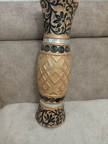 fenjeri i lampe na petrolej: Vase, Ceramics, color - Multicolored, New