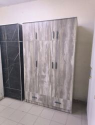 шкафы для веши: Продам срочно шкаф и кровать разобраны и готовы к продаже кого