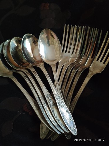мельхиоровая посуда: Новые,ни разу не использованные специально не чищенные столовые