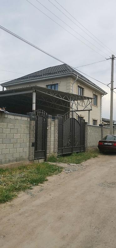 Продажа коттеджей и домов: Просторный светлый частный двухэтажный дом с современным интерьером — 8