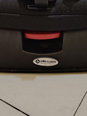 Avtokreslolar: Б/у. В идеальном состоянии. Был 1 год в использовании — 6