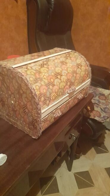 Интернет реклама: Достойная мебель для ценителей Старины! 1 фото кресла есть 2шт по — 5