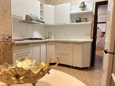 Uzunmüddətli kirayə mənzillər: Xaqlar Dostlugu metrosunun yanında 3 otaqlı mənzil KİRAYƏ verilir — 11