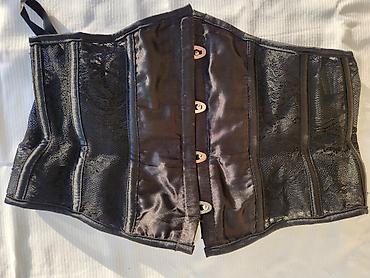 Ostale majice, topovi: KORSETI M vel, nema oštećenja na lalafo.rs — 8 Ostale majice, topovi: KORSETI M vel, nema oštećenja — 8