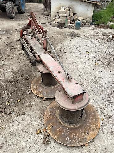 traktor 1221: Mtz82 hər birşeyi işləkdir hec bir problemi yoxdu təkərləri 89 — 5