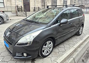 Peugeot: Peugeot 5008: 2010 г., 1.6 л, Механика, Дизель, Минивэн — 6