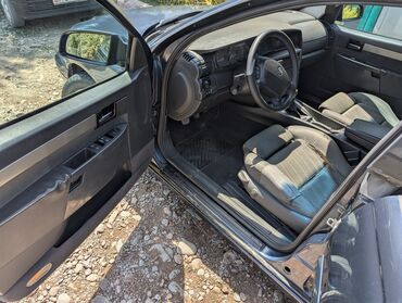 Opel: Opel Omega: 2002 г., 2.2 л, Механика, Бензин, Седан — 13