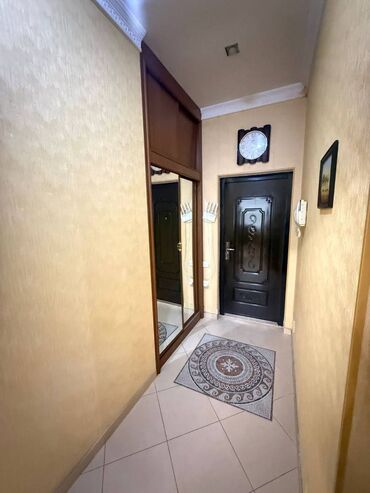 Yeni tikili: 3 otaqlı, Yeni tikili, m. Həzi Aslanov, 88 kv. m — 3