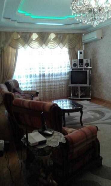 Uzunmüddətli kirayə mənzillər: 28 may metrosuna yaxin teze bazara yaxin 17 mertebeli binanın 15-ci — 13