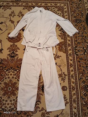 marka: Adidas karate gi dəsti İdman forması işlenmişdir alinandan 1 geyinilib — 1