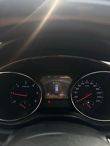 Kia: Kia Carnival: 2020 г., 2.2 л, Автомат, Дизель, Минивэн — 10