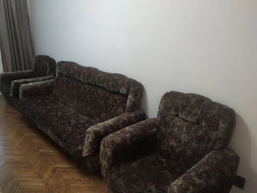 диван 5000: Продам диван и 2 кресла (б/у). Цена - 5000 сомов
