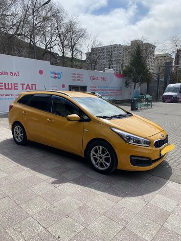 фит машина: Kia Ceed: 2016 г., 1.4 л, Механика, Бензин, Универсал