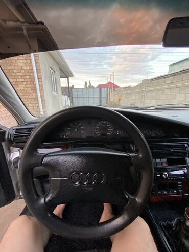 кузов на ауди: Audi A6: 1994 г., 2.6 л, Механика, Бензин, Седан