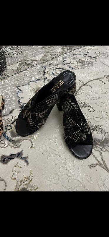 туфли версаче: Босоножки, 38, 39, Prada, Новый, цвет - Бежевый — 1