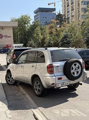 таеты: Toyota RAV4: 2002 г., 2 л, Автомат, Бензин, Кроссовер — 4