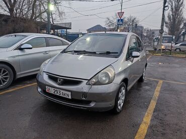 Honda: Honda Fit: 2002 г., 1.3 л, Вариатор, Газ, Хэтчбэк