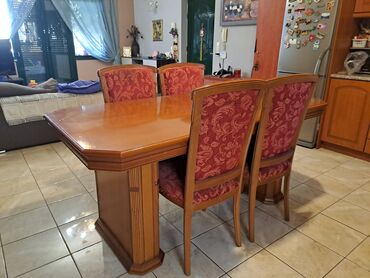 Sets of table and chairs: Πωλείται λόγω μετακόμισης τραπεζαρία με 4 καρέκλες Διαστάσεις Μ: 176