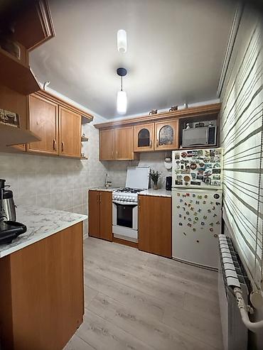 возле гор: 3 комнаты, 58 м², Кудайберген авторынок 1 этаж, Косметический ремонт — 4