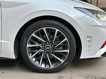 Hyundai: Hyundai Sonata: 2019 г., 2 л, Автомат, Газ, Седан — 17