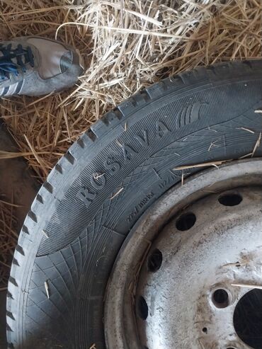резина 315 60 22 5: Дөңгөлөктөр монтажда 225 / 70 / R 15, Жай, Колдонулган, Жуп, Жеңил коммерциялык транспорт (C/LT), Темир, тешиктери - 5