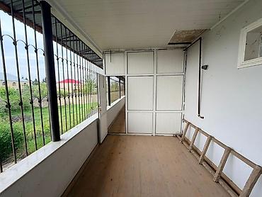 binə ev satilir: 4 otaqlı, 250 kv. m, Yeni təmirli — 10
