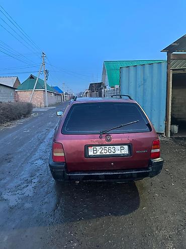 Toyota: Машына состояние нормально двигатель мощный Объем 1.8 каропка — 3